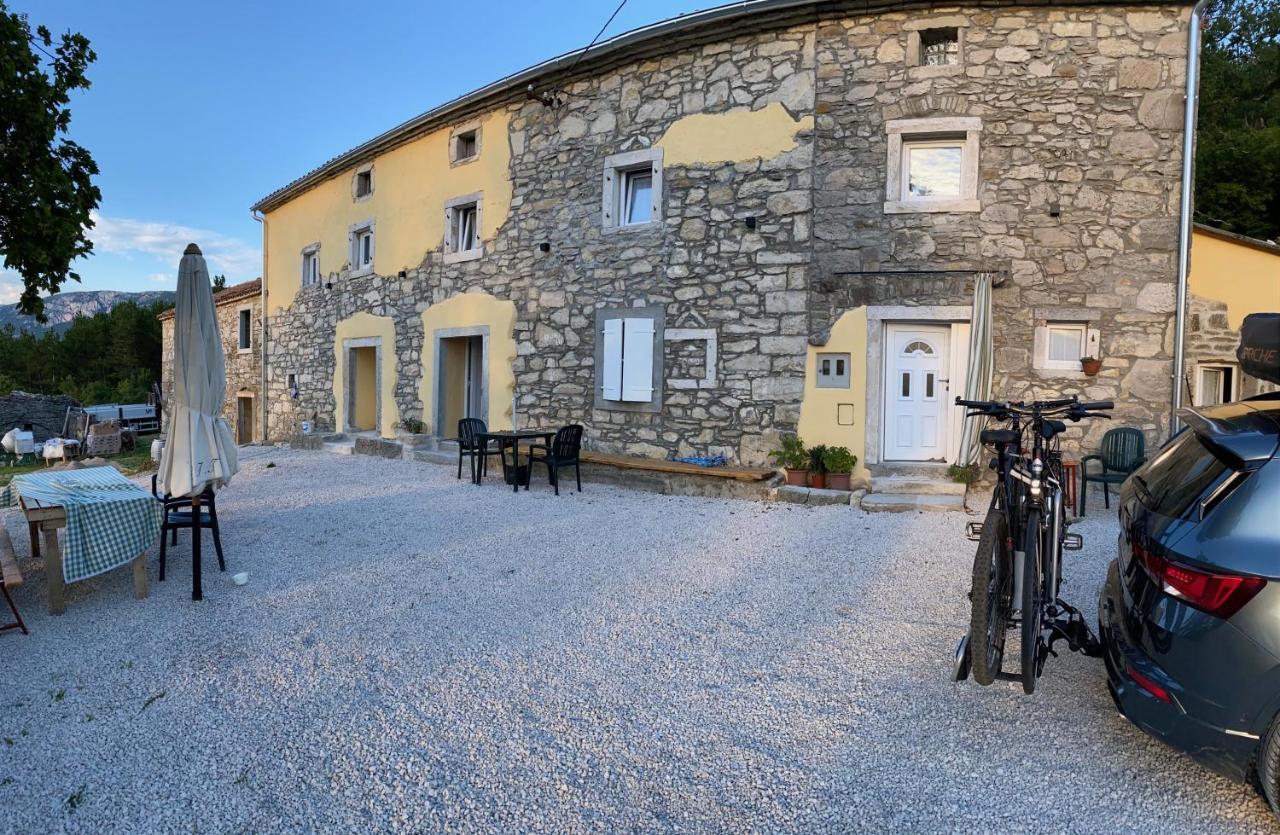 Hotel Skalameri à Kozljak Extérieur photo